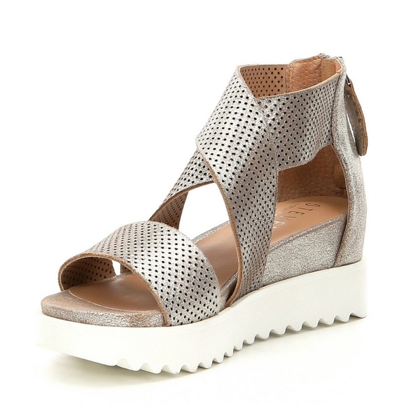 steve madden klein wedge